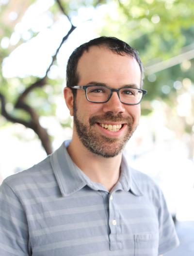 Zoom Brown Bag: Modeling the impairment of smooth pursuit eye movements in macular degeneration